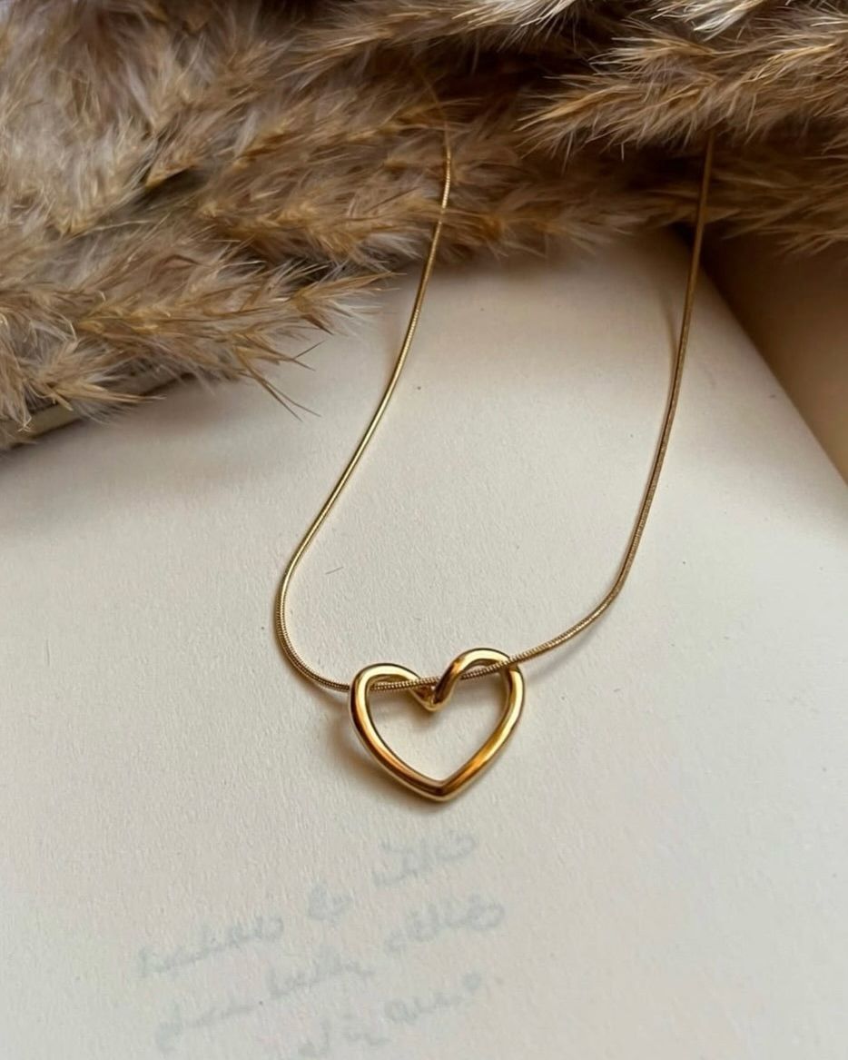 Heart Loop Necklace